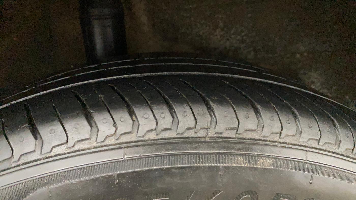 2020 Honda WR-V 1.2L I-VTEC SV MT, Petrol, Manual, 1,03,693 km, Right Rear Tyre Tread