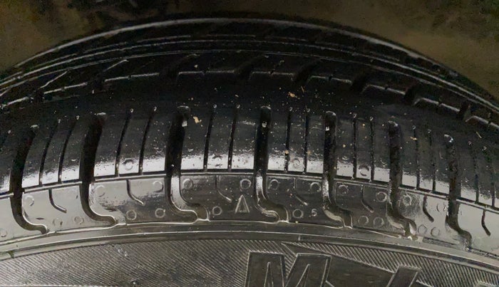2011 Maruti Alto K10 LXI, Petrol, Manual, 34,128 km, Left Front Tyre Tread
