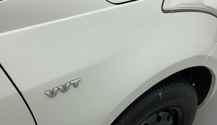 2017 Maruti Swift VXI, Petrol, Manual, 72,483 km, Right fender - Slightly dented