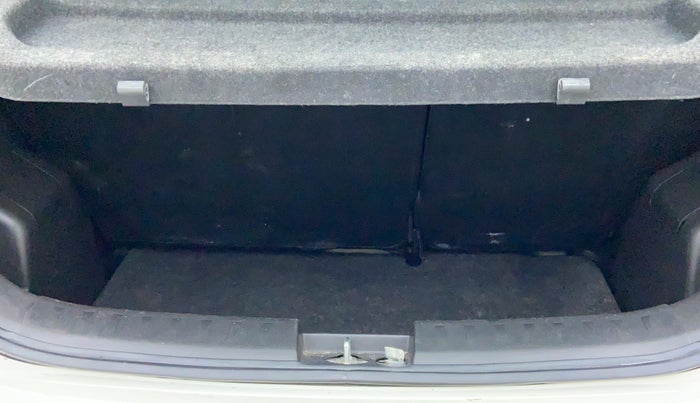 2017 Maruti Swift VXI, Petrol, Manual, 72,483 km, Boot Inside
