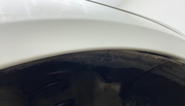2017 Maruti Swift VXI, Petrol, Manual, 72,483 km, Right fender - Lining loose