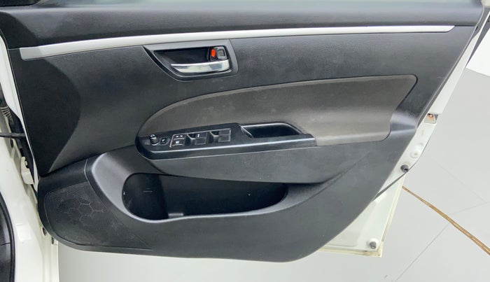 2017 Maruti Swift VXI, Petrol, Manual, 72,483 km, Driver Side Door Panels Control