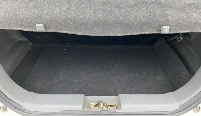 2014 Maruti Alto 800 VXI, Petrol, Manual, 70,920 km, Boot Inside