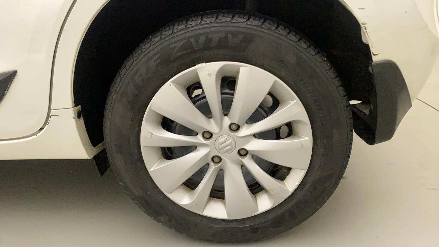 2017 Maruti Baleno DELTA PETROL 1.2, Petrol, Manual, 30,952 km, Left Rear Wheel