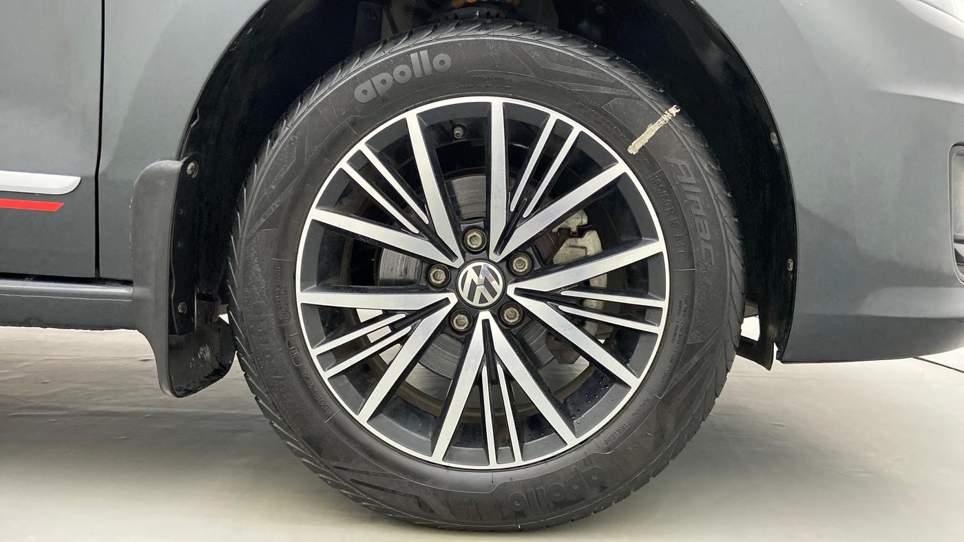 2019 Volkswagen Vento COMFORTLINE MT PETROL, Petrol, Manual, 8,400 km, Right Front Wheel