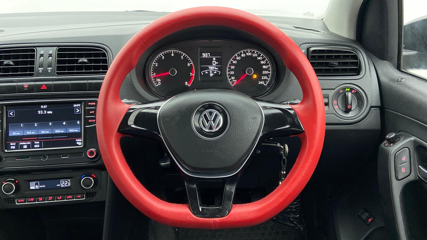 2019 Volkswagen Vento COMFORTLINE MT PETROL, Petrol, Manual, 8,400 km, Steering Wheel Close Up