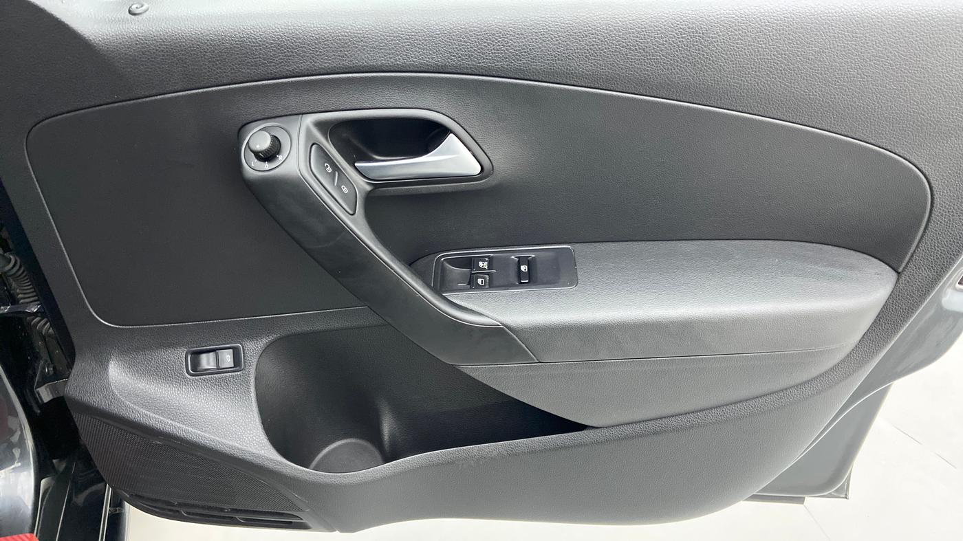 2019 Volkswagen Vento COMFORTLINE MT PETROL, Petrol, Manual, 8,400 km, Driver Side Door Panels Control