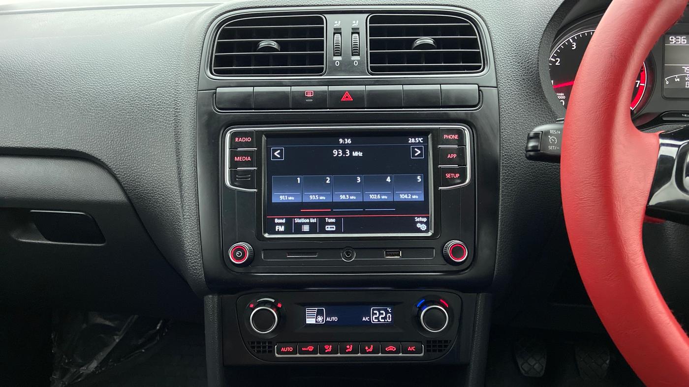 2019 Volkswagen Vento COMFORTLINE MT PETROL, Petrol, Manual, 8,400 km, Air Conditioner