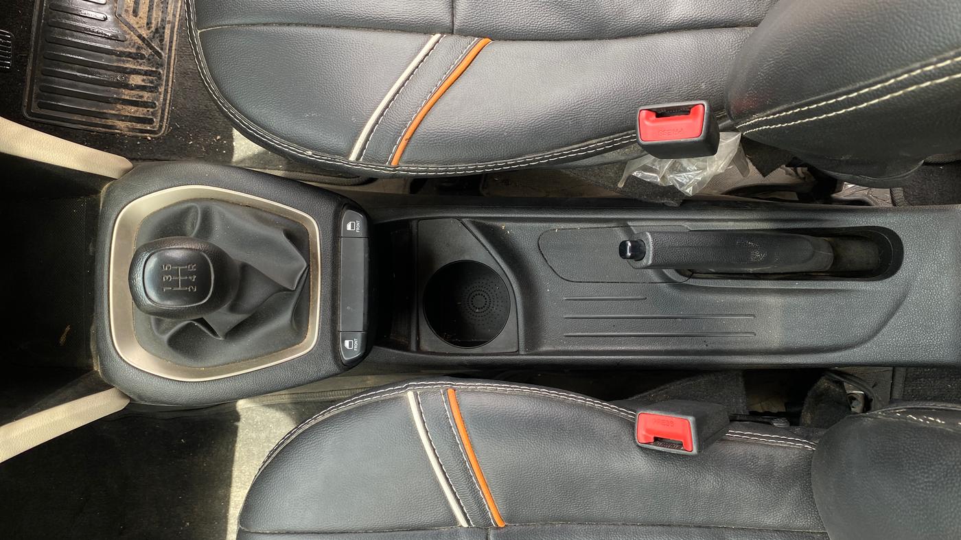 2019 Hyundai NEW SANTRO ERA, Petrol, Manual, 27,578 km, Gear Lever