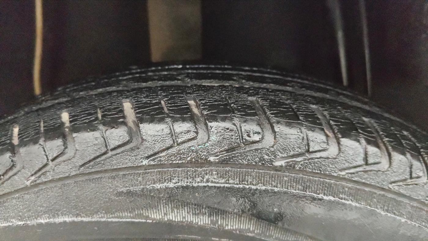 2019 Datsun Redi Go S 1.0, CNG, Manual, 43,237 km, Right Rear Tyre Tread