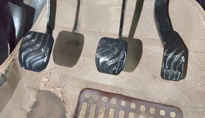 2019 Datsun Redi Go S 1.0, CNG, Manual, 43,237 km, Pedals