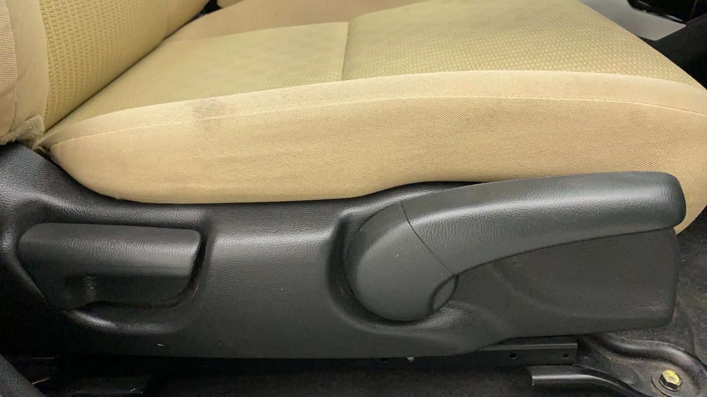 2015 Honda Jazz 1.2L I-VTEC V AT, Petrol, Automatic, 22,514 km, Driver Side Adjustment Panel