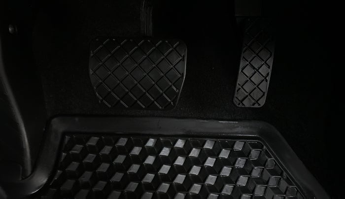 2021 Skoda KUSHAQ STYLE 1.0TSI AT, Petrol, Automatic, 2,975 km, Pedals