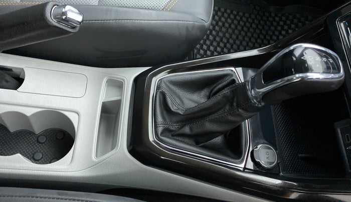 2021 Skoda KUSHAQ STYLE 1.0TSI AT, Petrol, Automatic, 2,975 km, Gear Lever
