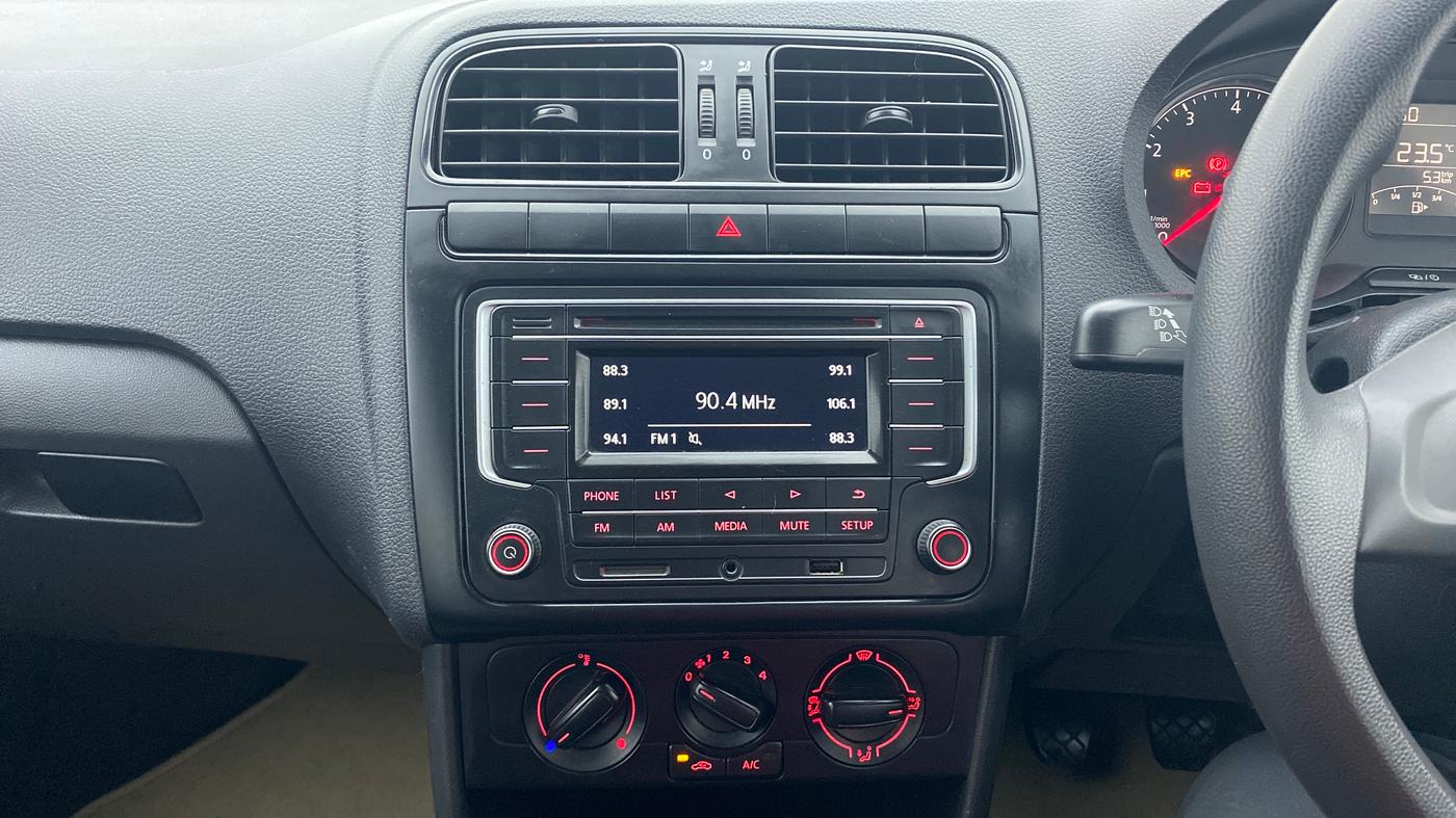 2019 Volkswagen Polo Trendline 1.0 L Petrol, Petrol, Manual, 34,988 km, Air Conditioner