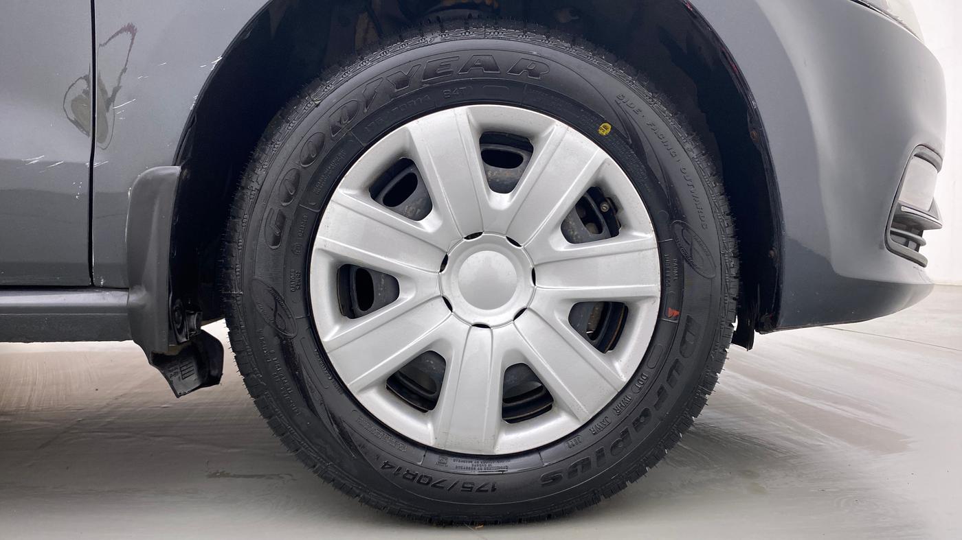 2019 Volkswagen Polo Trendline 1.0 L Petrol, Petrol, Manual, 34,988 km, Right Front Wheel