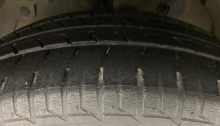 2015 Tata Zest XT RT, Petrol, Manual, 49,399 km, Left Front Tyre Tread