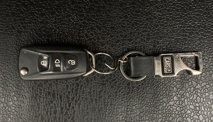 2015 Tata Zest XT RT, Petrol, Manual, 49,399 km, Key Close Up