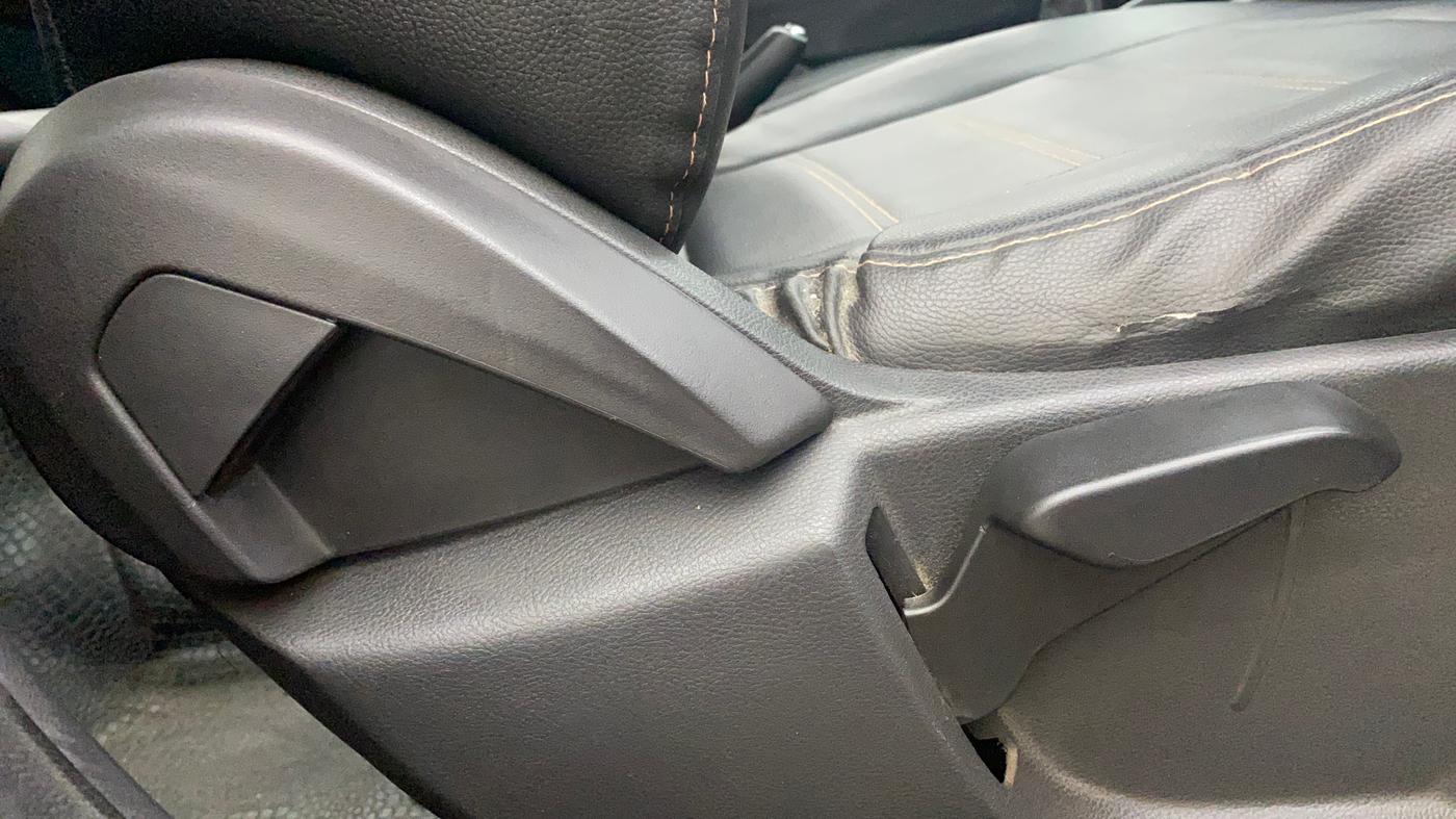 2017 Ford Figo Aspire TITANIUM 1.2 PETROL, Petrol, Manual, 42,991 km, Driver Side Adjustment Panel
