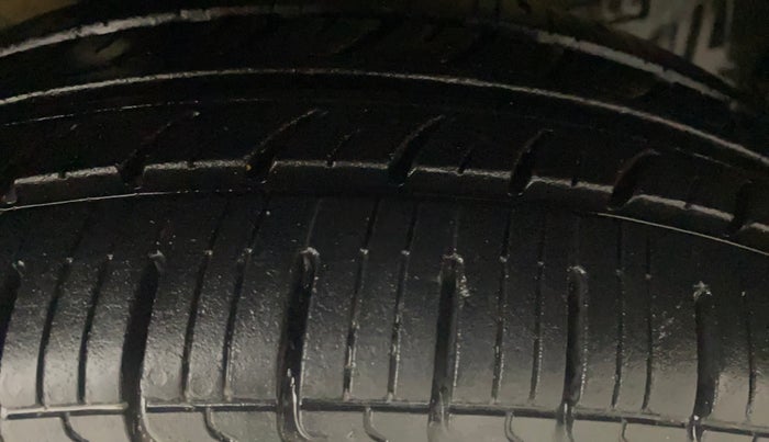 2023 Maruti S PRESSO VXI S-CNG, CNG, Manual, 46,557 km, Right Front Tyre Tread