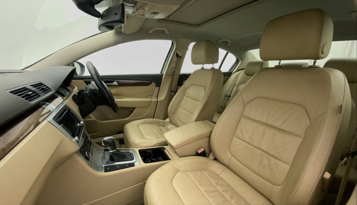 2011 Volkswagen Passat HIGHLINE DSG, Diesel, Automatic, 96,136 km, Right Side Front Door Cabin