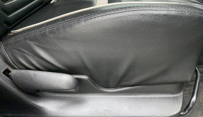 2019 Maruti Vitara Brezza VDI, Diesel, Manual, 81,027 km, Driver Side Adjustment Panel