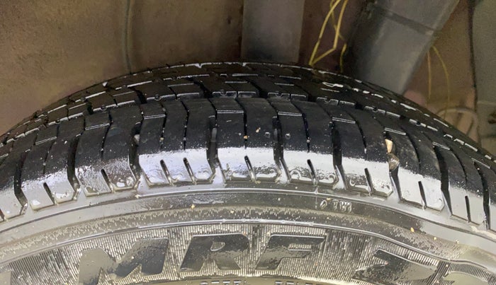 2016 Hyundai Grand i10 ASTA (O) 1.2 KAPPA VTVT, Petrol, Manual, 36,089 km, Left Rear Tyre Tread