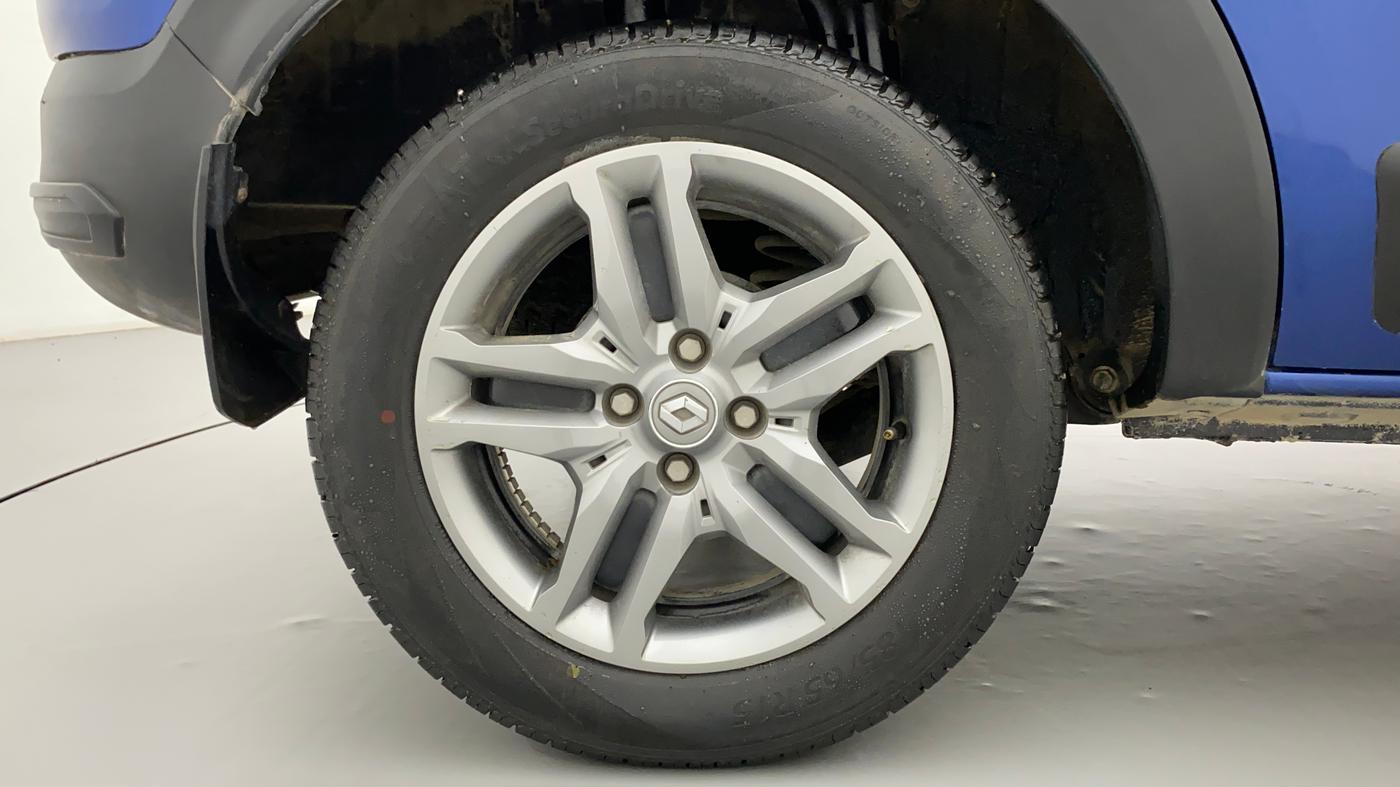 2019 Renault TRIBER RXZ, Petrol, Manual, 41,387 km, Right Rear Wheel