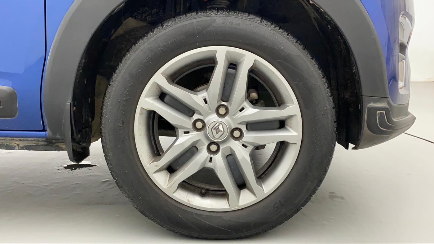 2019 Renault TRIBER RXZ, Petrol, Manual, 41,387 km, Right Front Wheel
