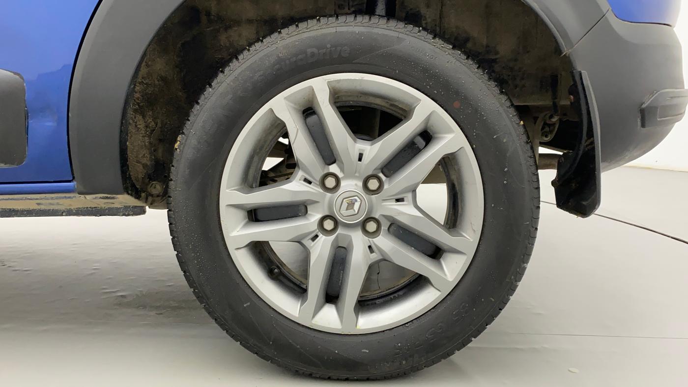 2019 Renault TRIBER RXZ, Petrol, Manual, 41,387 km, Left Rear Wheel