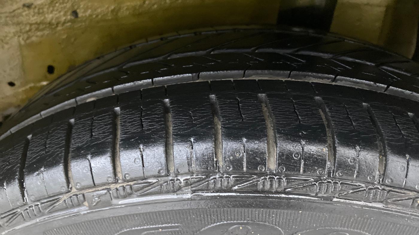 2014 Maruti Celerio VXI AMT, Petrol, Automatic, 95,467 km, Left Rear Tyre Tread