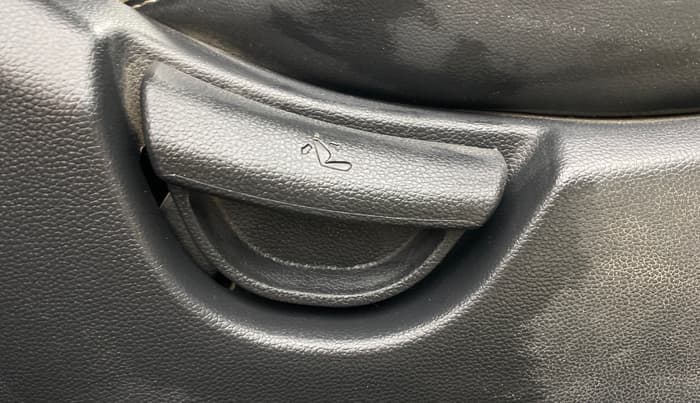 2017 Hyundai Grand i10 SPORTZ (O) AT 1.2 KAPPA VTVT, Petrol, Automatic, 31,831 km, Driver Side Adjustment Panel