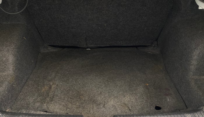 2019 Volkswagen Ameo TRENDLINE 1.5L, Diesel, Manual, 60,559 km, Boot Inside