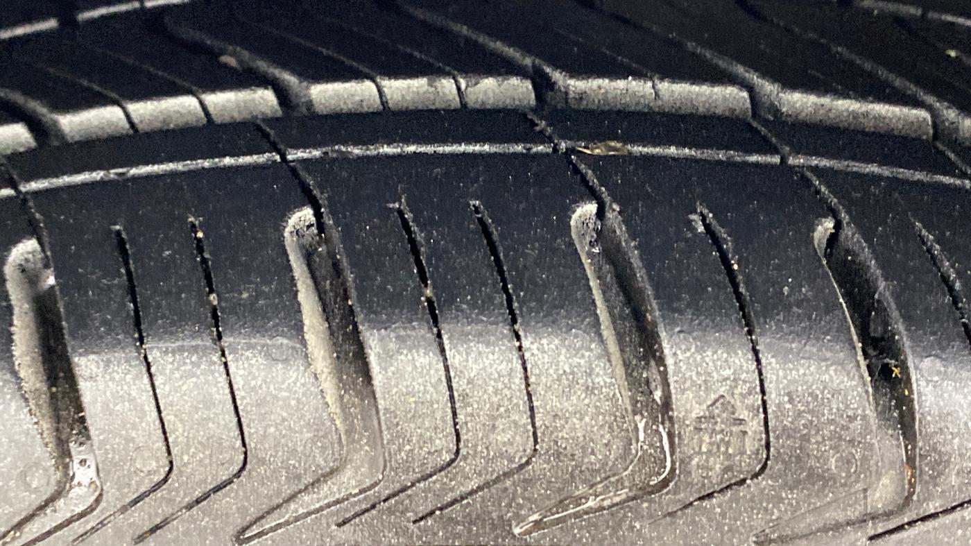 2019 Volkswagen Ameo TRENDLINE 1.5L, Diesel, Manual, 60,539 km, Left Front Tyre Tread