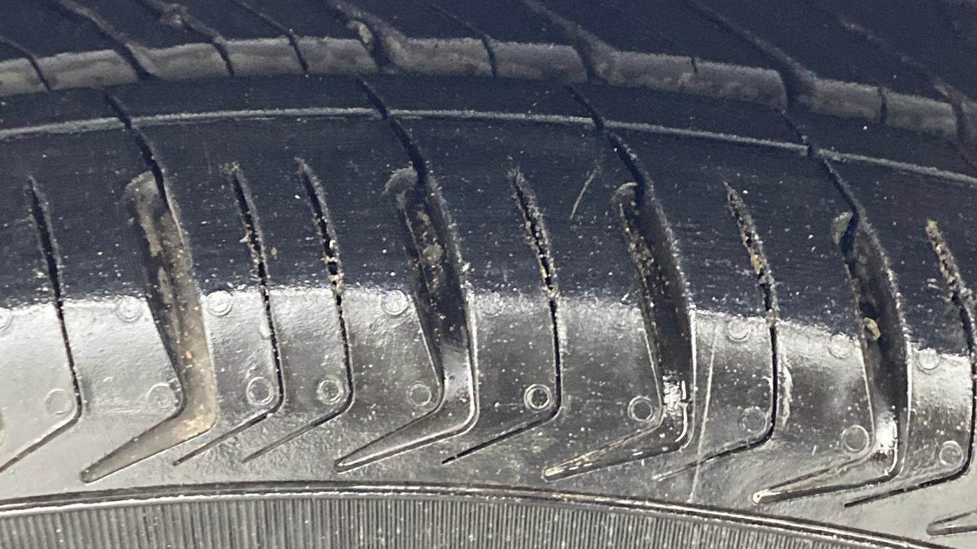 2019 Volkswagen Ameo TRENDLINE 1.5L, Diesel, Manual, 60,539 km, Right Front Tyre Tread