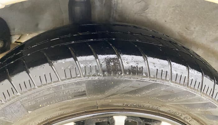 2014 Honda Mobilio 1.5L I-VTEC S, Petrol, Manual, 93,632 km, Right Rear Tyre Tread