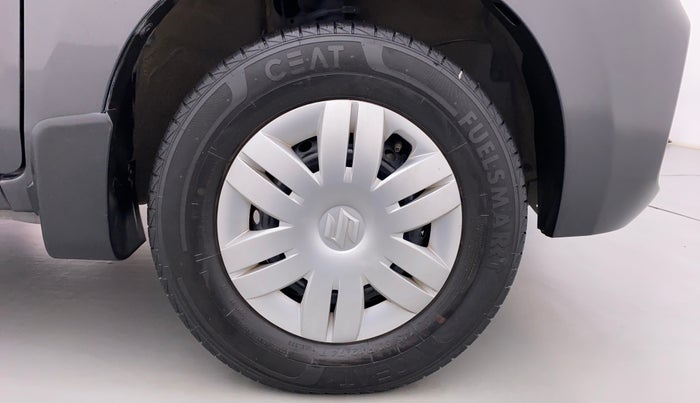 2020 Maruti Alto LXI OPT, Petrol, Manual, 19,337 km, Right Front Wheel