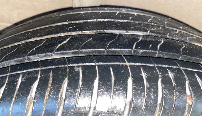 2023 KIA SONET GTX PLUS 1.0 IMT, Petrol, Manual, 20,434 km, Right Rear Tyre Tread