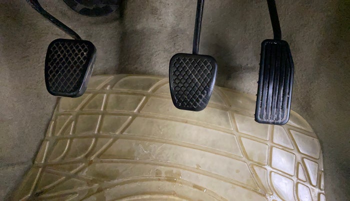 2014 Honda Amaze 1.2L I-VTEC VX, Petrol, Manual, 69,980 km, Pedals