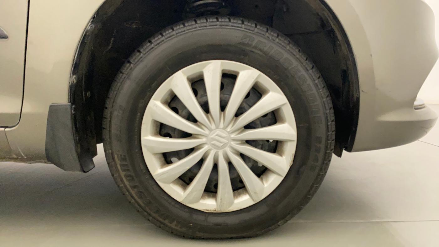 2016 Maruti Swift Dzire VXI, Petrol, Manual, 77,984 km, Right Front Wheel