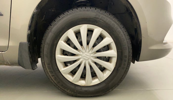 2016 Maruti Swift Dzire VXI, Petrol, Manual, 77,984 km, Right Front Wheel