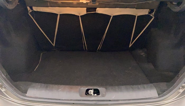 2016 Maruti Swift Dzire VXI, Petrol, Manual, 77,984 km, Boot Inside