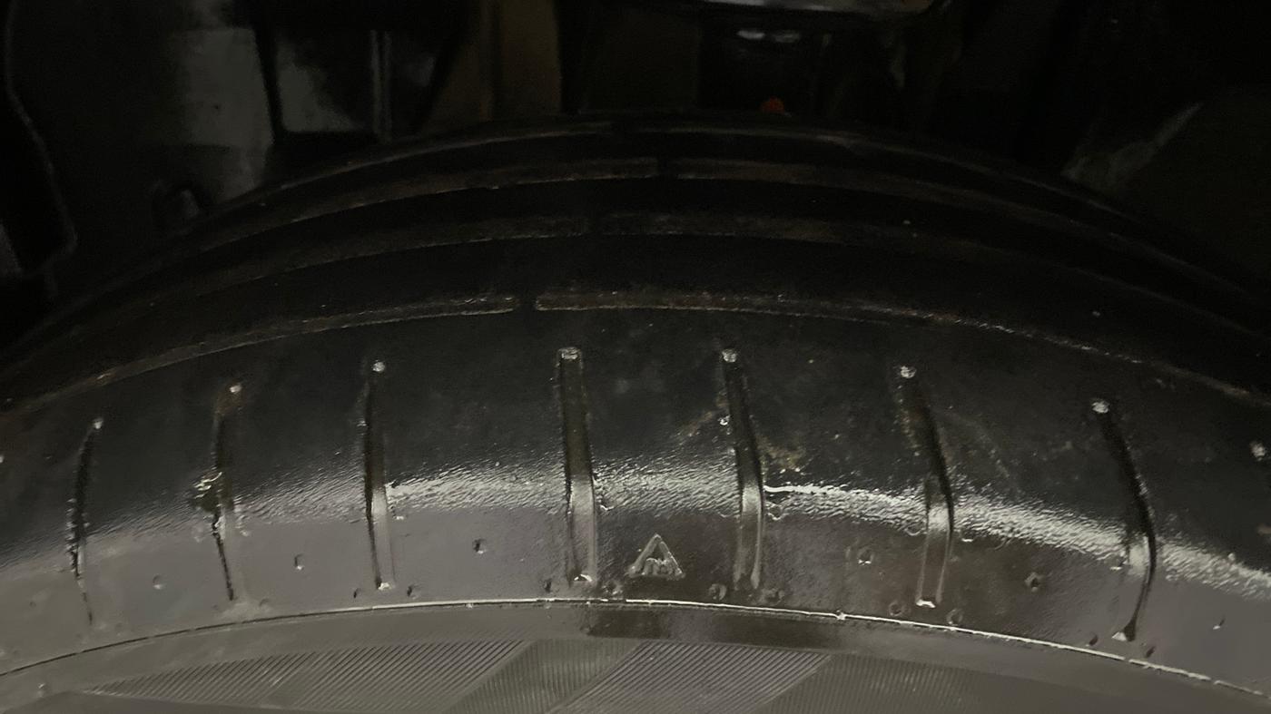 2022 Nissan MAGNITE XE, Petrol, Manual, 79,707 km, Left Front Tyre Tread