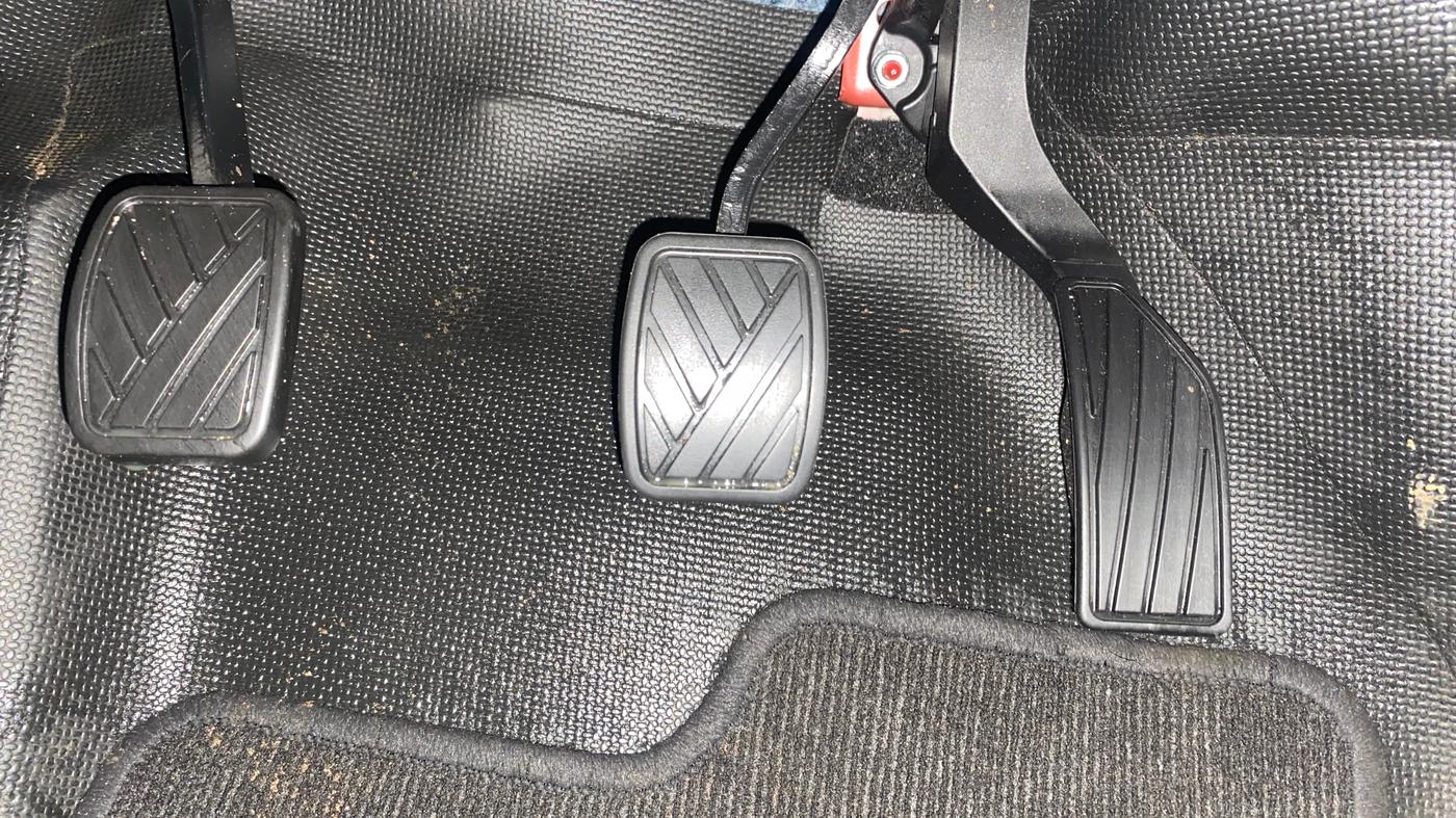 2023 Maruti BREZZA ZXI SMART HYBRID , Petrol, Manual, 43,560 km, Pedals