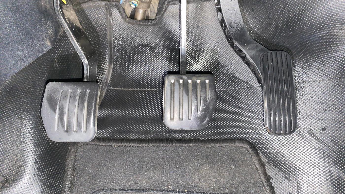 2019 Tata Harrier XZ 2.0L, Diesel, Manual, 49,677 km, Pedals