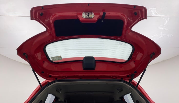 2018 Mahindra KUV 100 NXT K8 P 6 STR, Petrol, Manual, 32,843 km, Boot Door Open