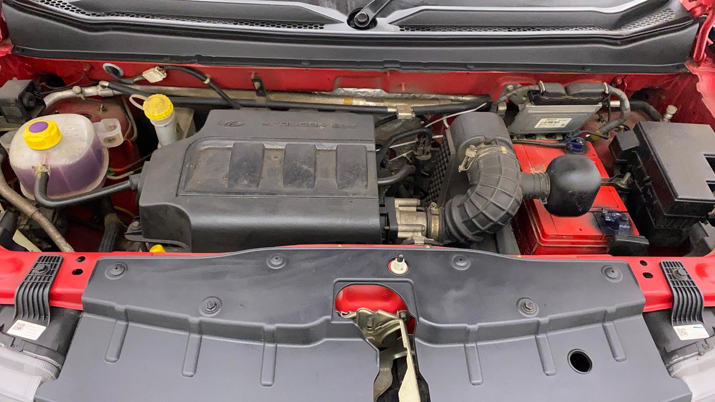 2018 Mahindra KUV 100 NXT K8 P 6 STR, Petrol, Manual, 32,843 km, Open Bonet