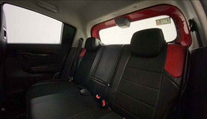 2018 Mahindra KUV 100 NXT K8 P 6 STR, Petrol, Manual, 32,843 km, Right Side Rear Door Cabin