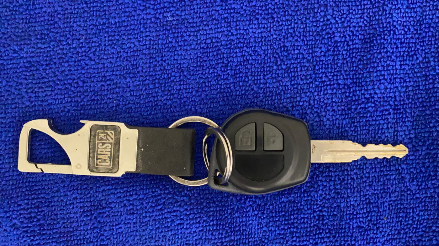 2012 Maruti Swift VXI, Petrol, Manual, 52,220 km, Key Close Up