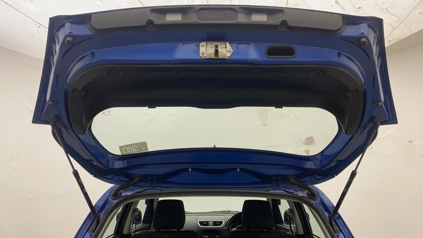 2012 Maruti Swift VXI, Petrol, Manual, 52,220 km, Boot Door Open